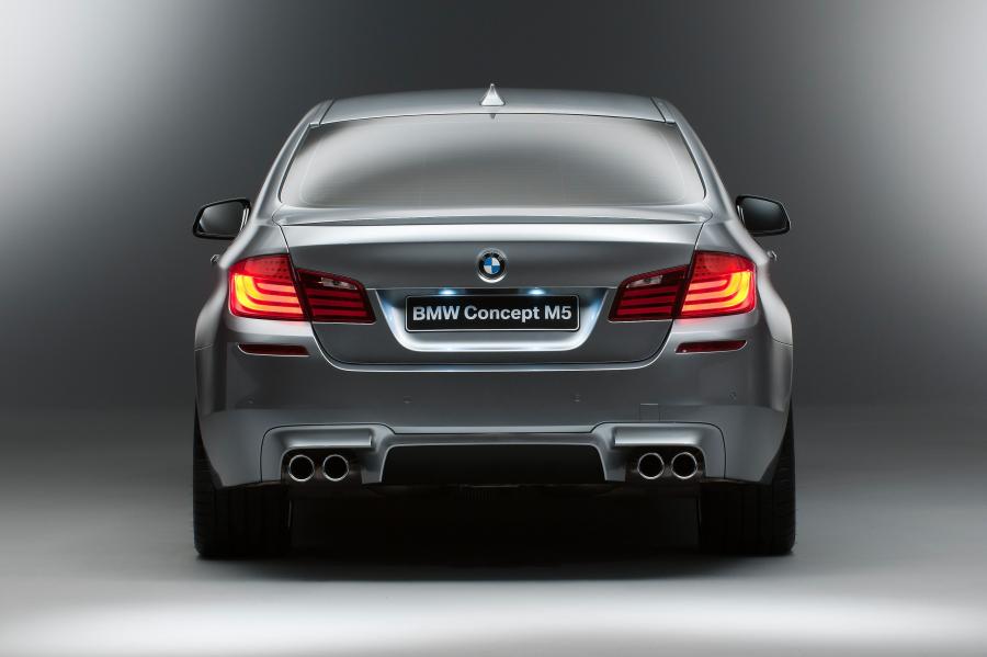  BMW M5 Concept 2011 года  (фото 16 из 37)